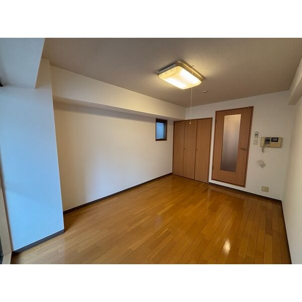 B-RISE元町の居間・リビング