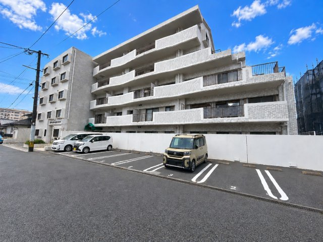 ライオンズマンション城野南の外観
