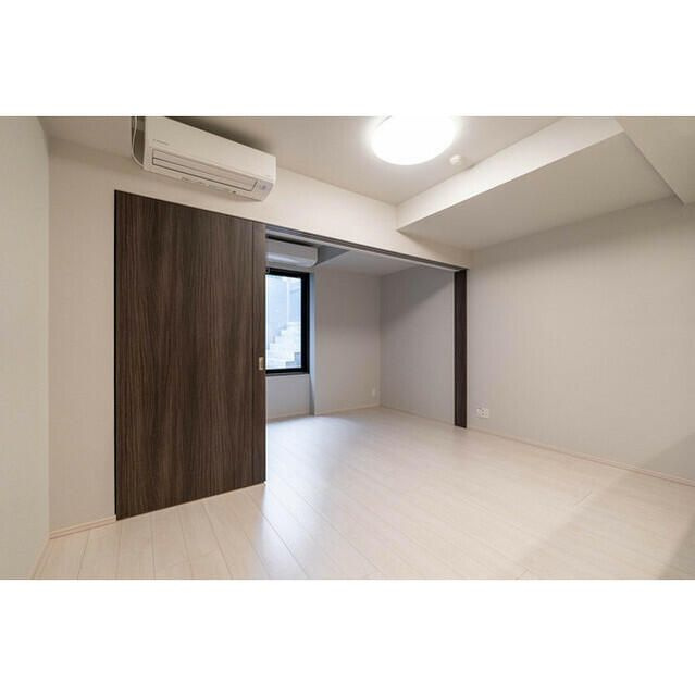 Ｍ－ＲＥＳＩＤＥＮＣＥ新江古田の居間・リビング