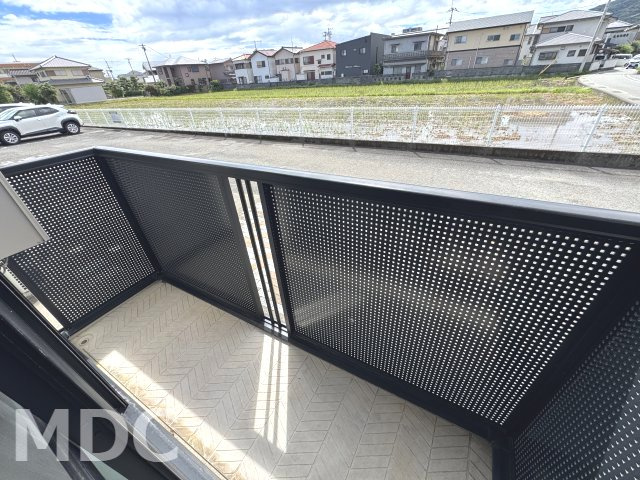 セジュール中吉野　B棟のバルコニー