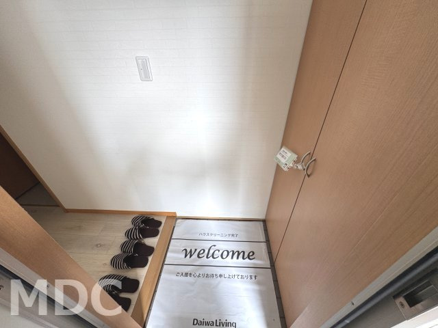 セジュール中吉野　B棟の玄関