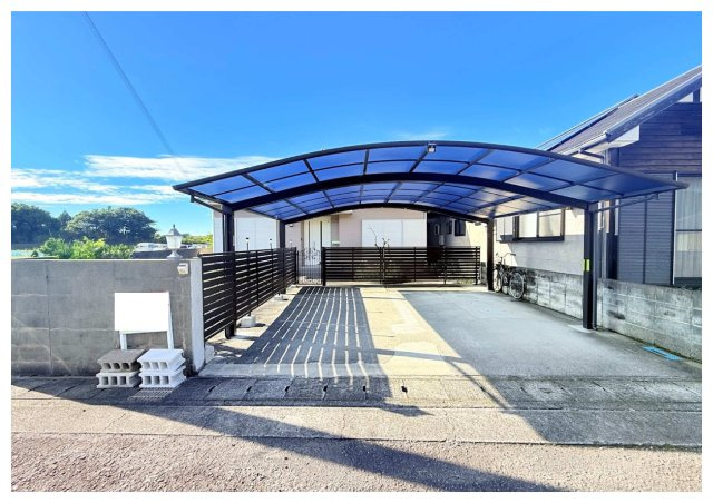 白浜町中_中古平屋戸建ての駐車場