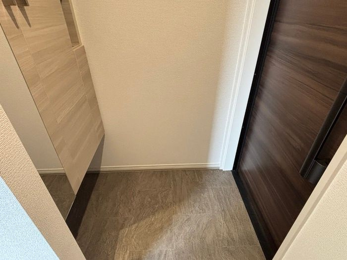 ポワロ　Ⅲの玄関