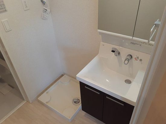 ペンディーオ ソプラ 夢見ヶ崎の独立洗面台