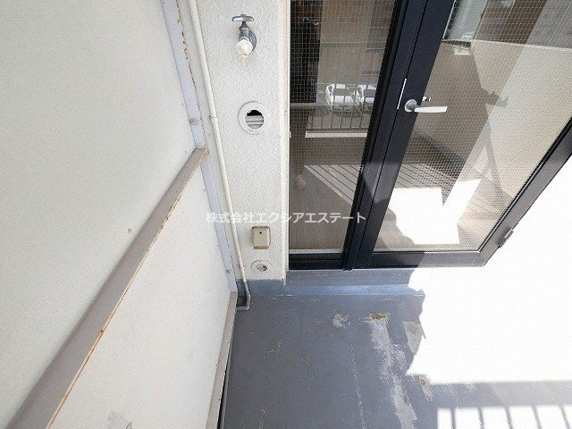 パークサイド上本町駅前のバルコニー