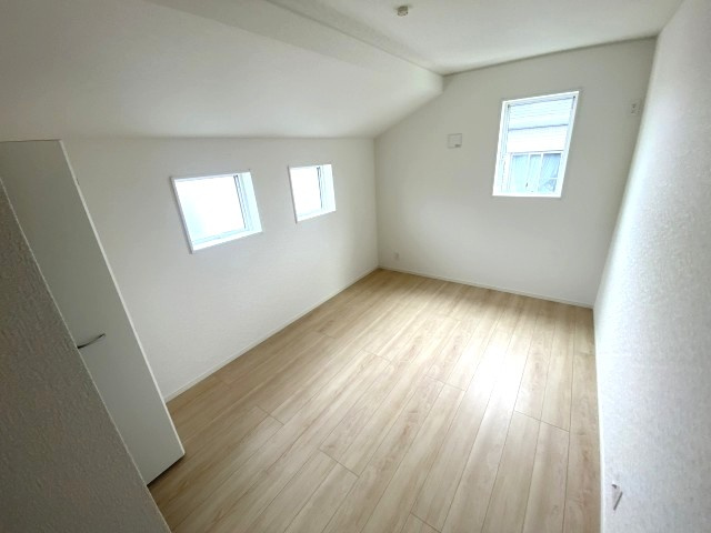 上矢部3丁目　新築戸建　２号棟の洋室