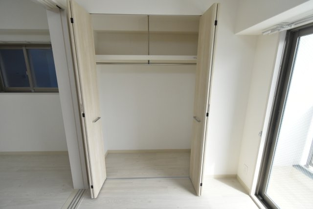 西宮市鳴尾町５丁目の賃貸マンションの収納