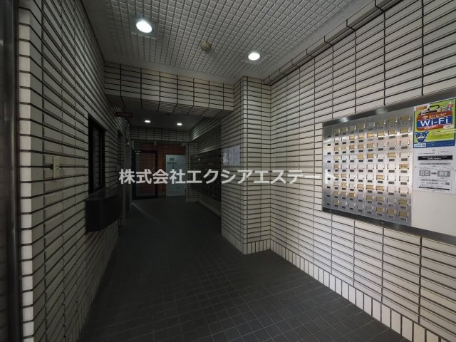 パークサイド上本町駅前のロビー