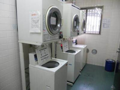 朝日プラザ高瀬川のその他|敷地内コインランドリー