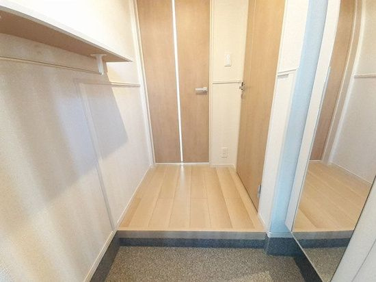 Adler 元住吉の玄関