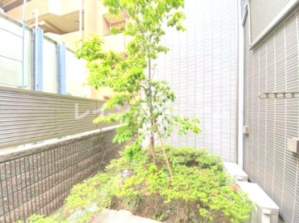 浦安市北栄４丁目のアパートのバルコニー