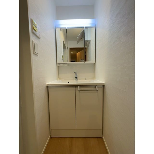 Kolet市川#02の独立洗面台
