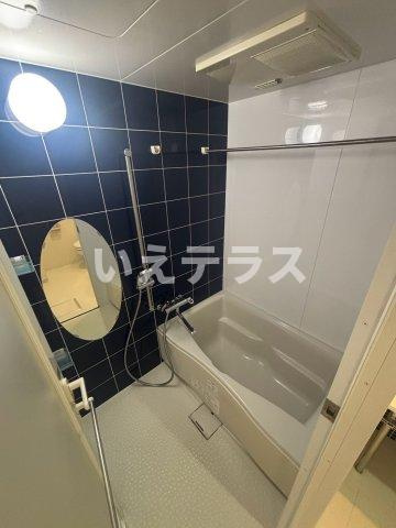 レジディア神戸磯上の浴室