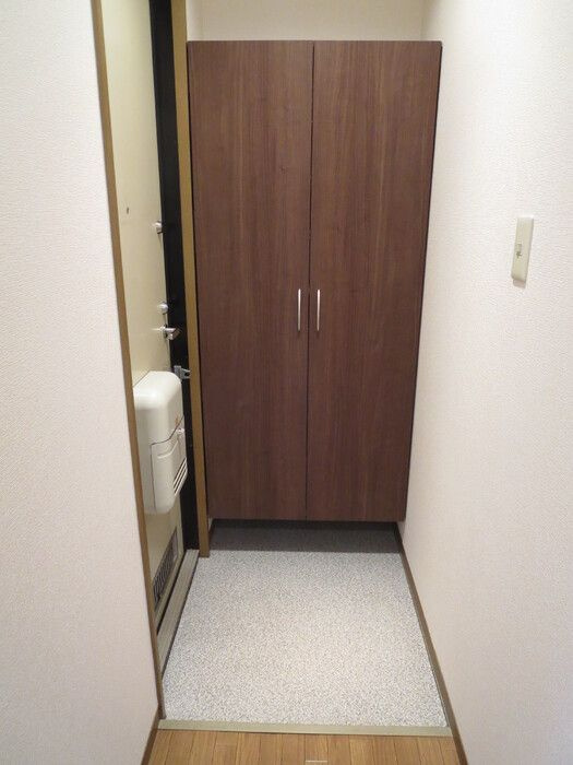 ビューラーやすらぎ　C棟の玄関