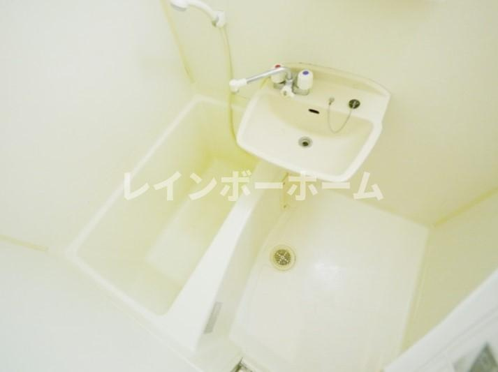 リューデスハイムⅤの浴室