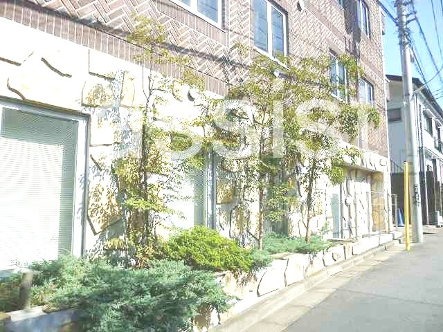 ニューサンメグロの外観