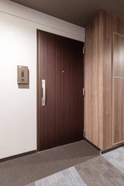 パークアクシス落合東中野の玄関|※写真は同タイプ住戸です。