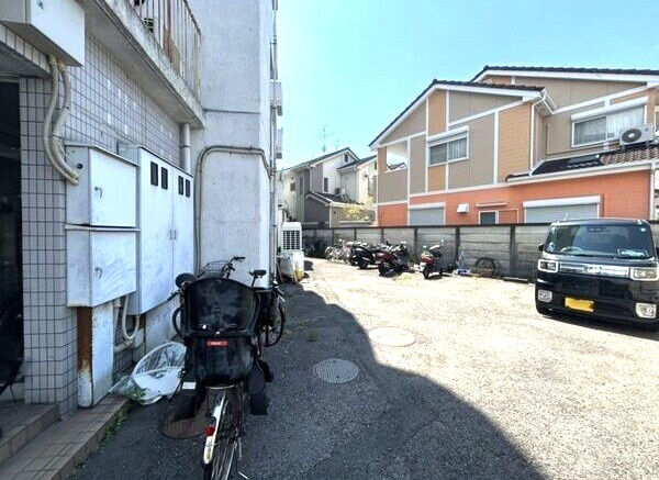 ＣＨ赤坪の駐車場