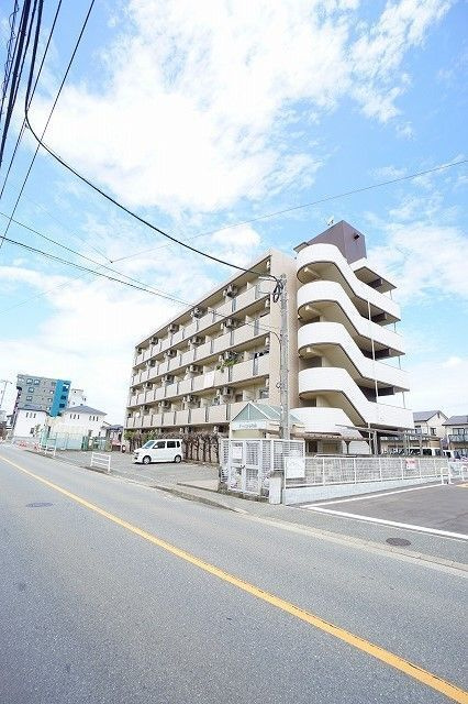 アーバン多の津の外観