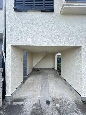 あたご戸建の駐車場