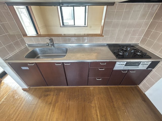 あたご戸建のキッチン