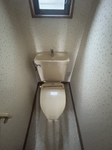 あたご戸建のトイレ