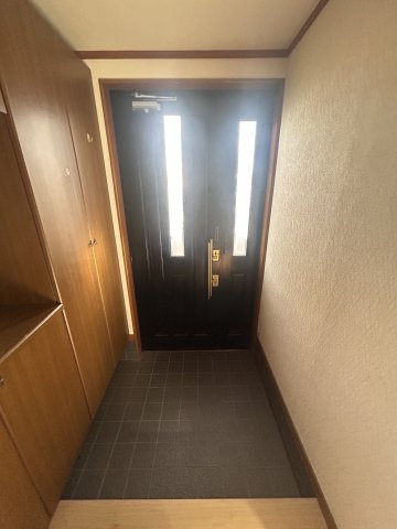 あたご戸建の玄関