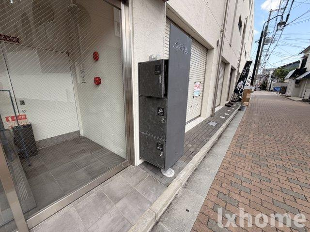 アジャートのエントランス