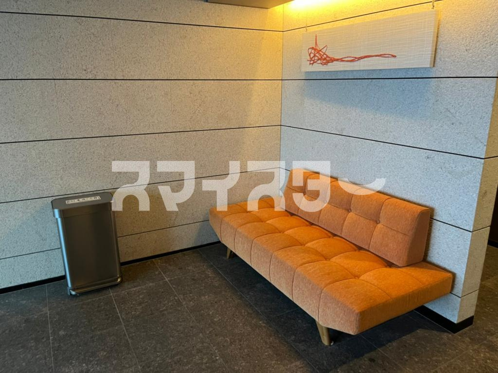 八王子市新町の賃貸マンションのロビー