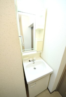 リヴィールマンションⅡの独立洗面台