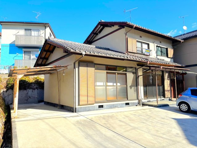 青崎東貸家の外観