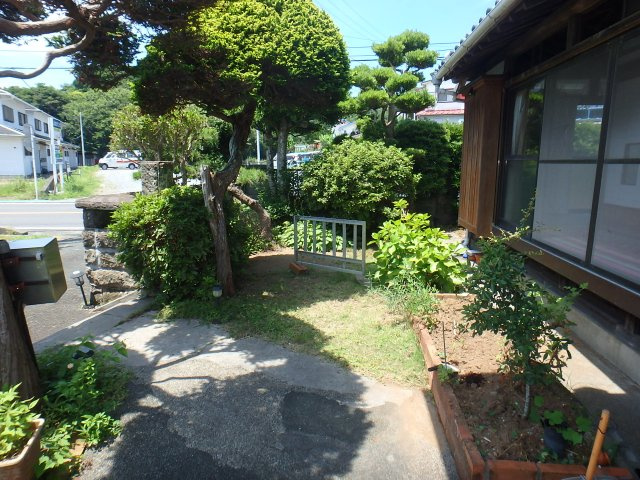 S1808H　白浜平屋中古住宅の庭|お庭が付いています