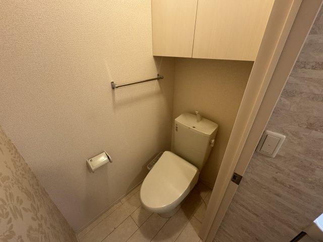 アインス C棟のトイレ|シャワー付暖房便座
