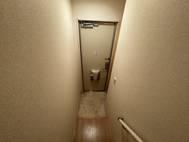 アインス C棟の玄関|玄関