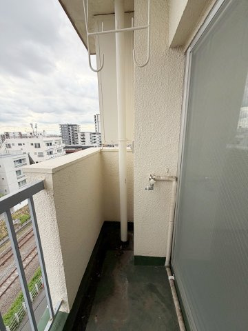 新井薬師ローヤルコーポのバルコニー