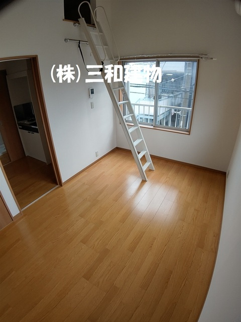 ヒルズ宮川の居間・リビング