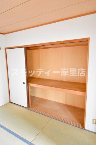 シャルマンハイツ住之江の収納