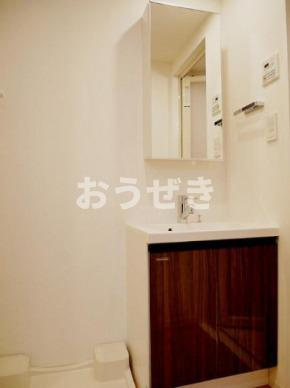 ラフィスタ中板橋の独立洗面台