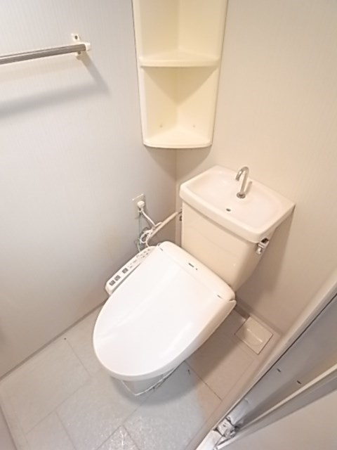マーガレットハイツ（南塚口町3丁目）のトイレ