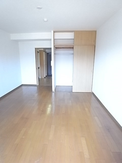 マーガレットハイツ（南塚口町3丁目）の居間・リビング