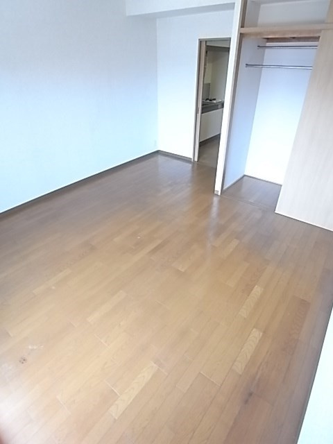 マーガレットハイツ（南塚口町3丁目）の寝室