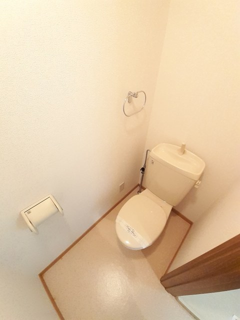 メゾンあゆみＡの洋室|明るい洋室です