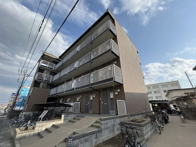 レオパレス新座サンハイツの外観