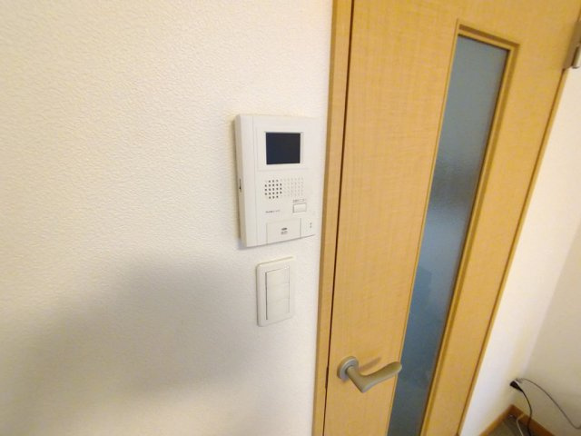 レオパレスカリスのその他|モニターホン標準設置