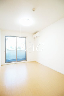 【居間・リビング】 | エレガンス | 洋室のお部屋です。