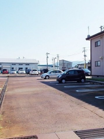 フォンテーヌⅡの駐車場