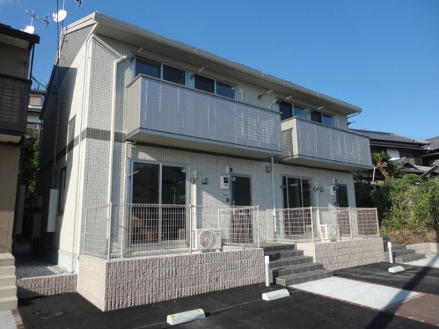 プランドール南国 B棟