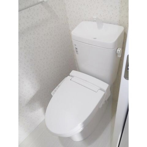 鎌倉市台２丁目の賃貸マンションのトイレ