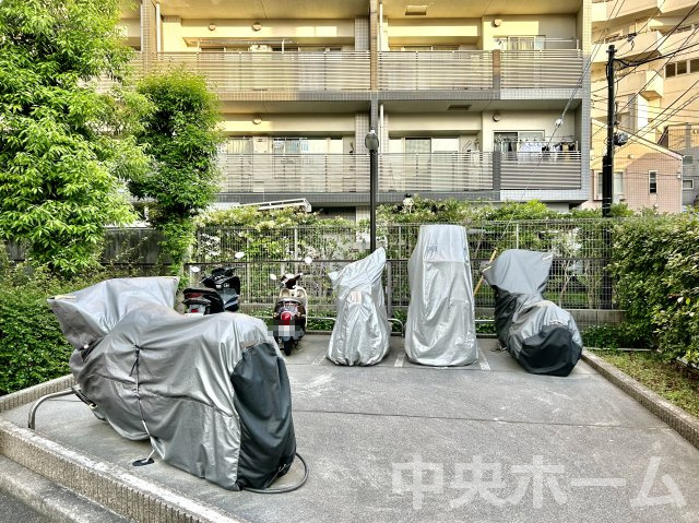 東京アルバタワーのその他共用部分|【バイク置場】最新の空き状況や費用などの詳細は担当スタッフまでお問い合わせください。
