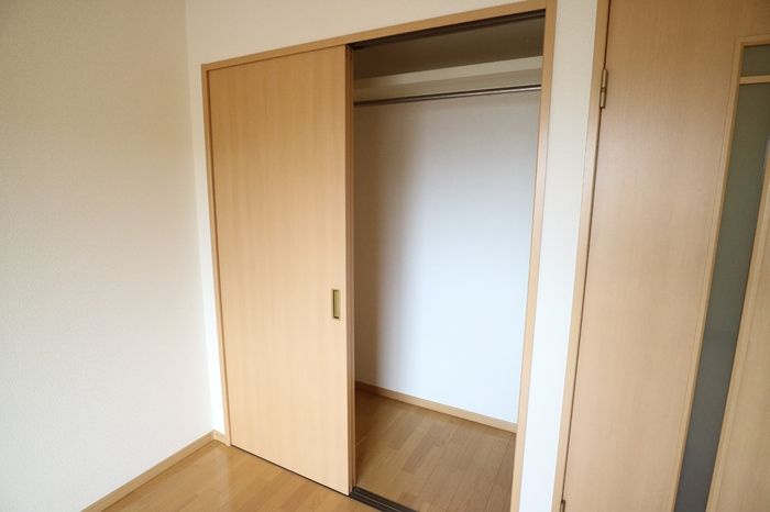 エフハウス納台二番館の収納